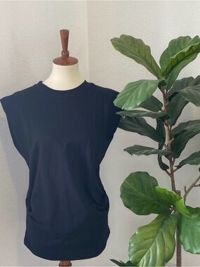 NWT OAK + FORT Top